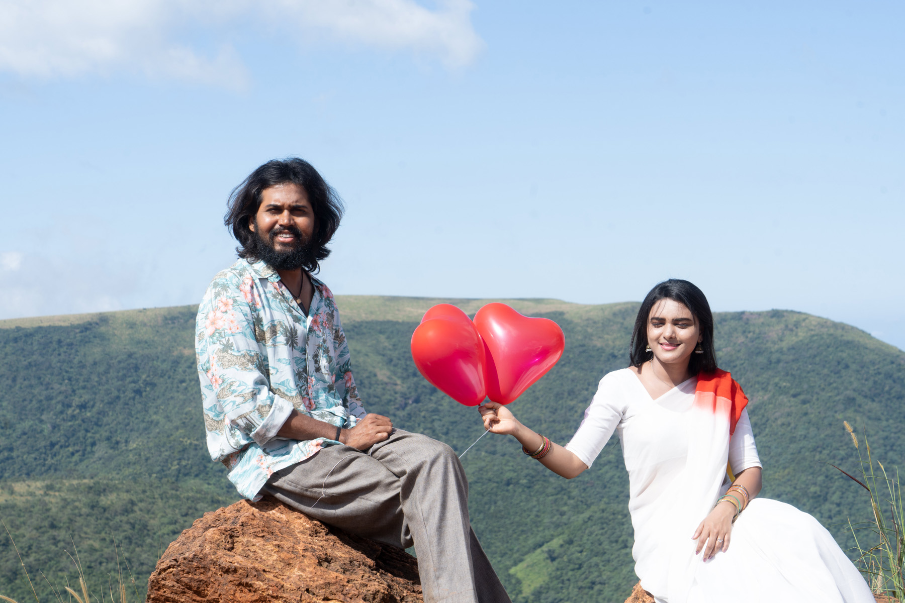 New-age platonic love story 'Telusa Manasa' stars Parvateesam, Jashvika Love melody 'Manasu Manasu Tho' from the movie unveiled by Bobby Kolli