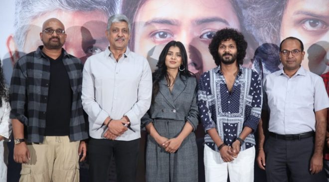 ‘వ్యవస్థ’ ఆడియెన్స్‌ని మెప్పిస్తుంది : డైరెక్ట‌ర ఆనంద్ రంగ‌