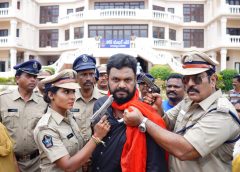 స్టీల్‌ప్లాంట్‌ పోరాటాల ఇతివృత్తంతో ‘ఉక్కు సత్యాగ్రహం’