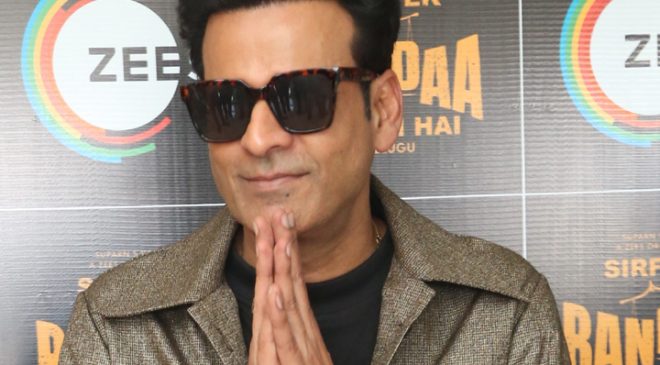 Manoj Bajpayee promotes his Blockbuster film, Sirf Ek Bandaa Kaafi Hai in Hyderabad!