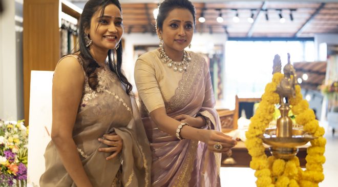 Anchor Suma Unveiled the launch of 'Manohari' - Festive Collection by Xiti Weaves"