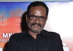 Marimuthu collapsed with a heart attack!