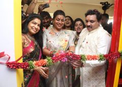 Through the hands of Roja, 'Me Stoaminda..' Telugu flavors begin...