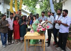 Heroine Meghaakash's birthday celebrations on the sets of Sahkutumbanam!!!