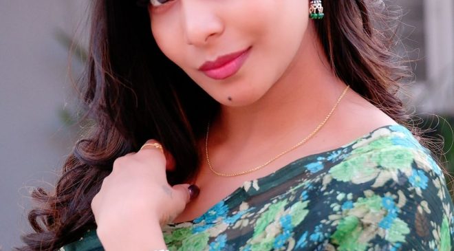Actress Sanjana Anne is going to hold a mega phone!!!
