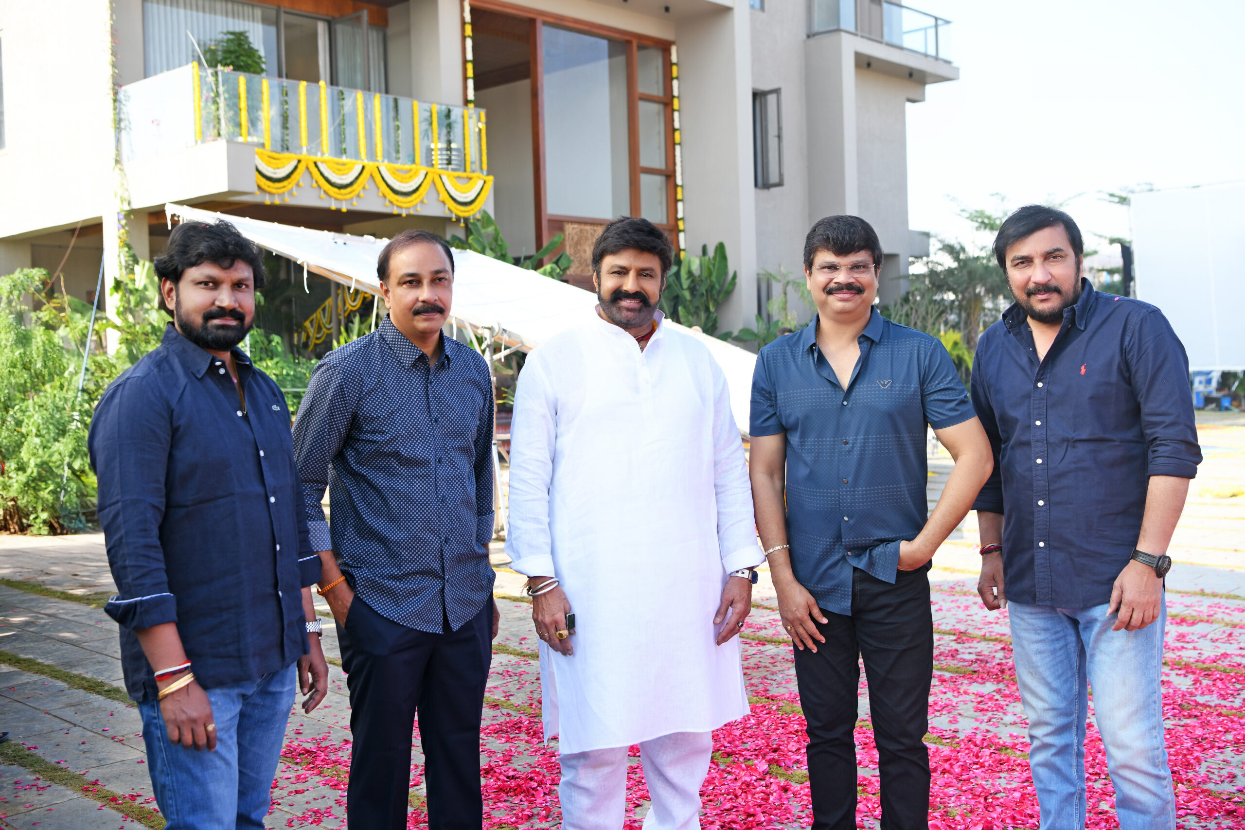 Padma Bhushan awardee Nandamuri Balakrishna felicitated by 'Akhanda 2: Tandavam' team