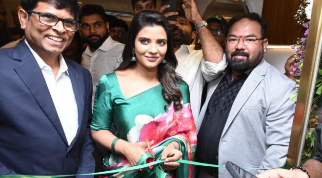 Aishwarya Rajesh Graces ‘Kolors Healthcare’ Event
