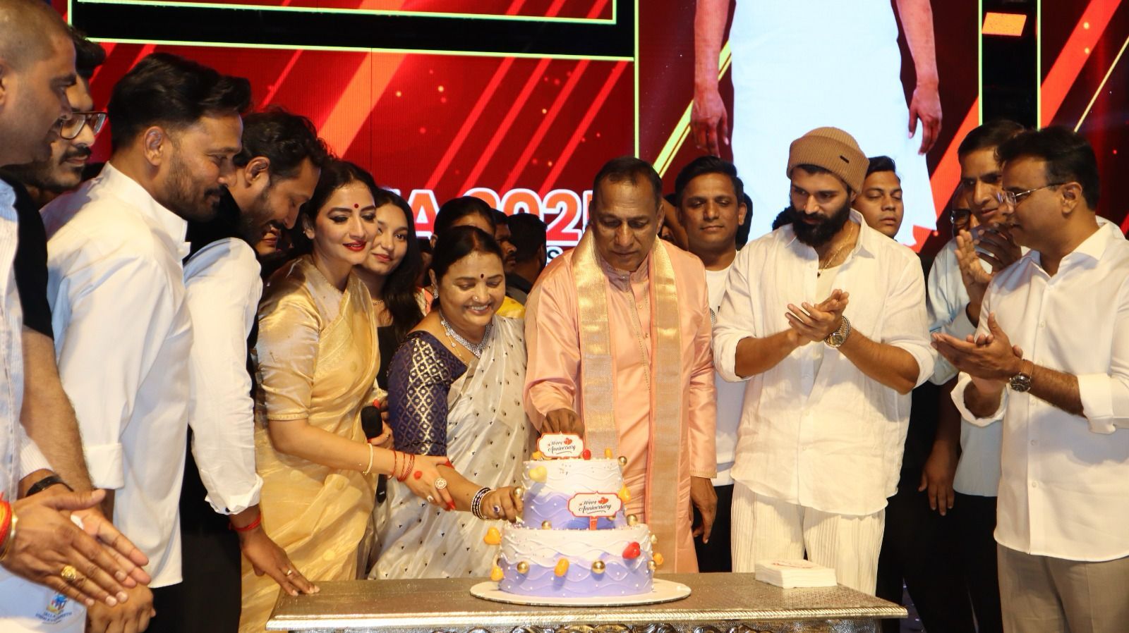 Vijay Deverakonda as the chief guest at Mallareddy Vishwavidyapith's annual Unity Day celebrations