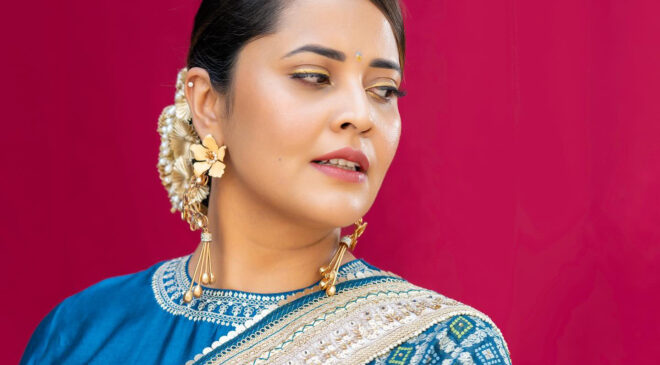 Family support for Anasuya!