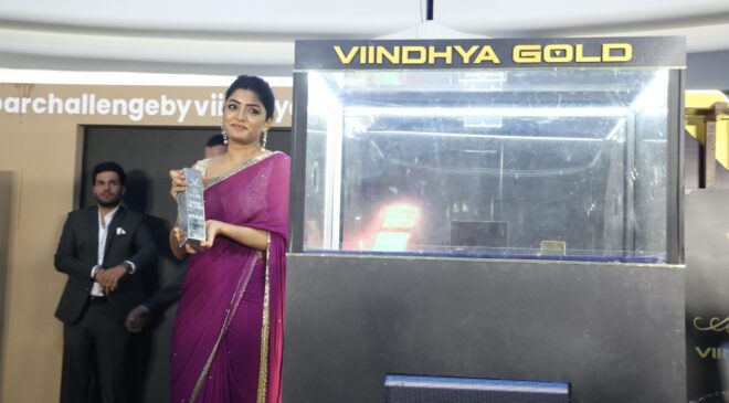 Eesha Rebba Adds Glamour to Viindya Gold – Silver Bar Challenge