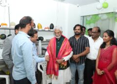 సీనియర్ నటులు, నిర్మాత మురళీ మోహన్ చేతుల మీదుగా మణికొండ అల్కాపురి టౌన్ షిప్ లో ఎగ్జోటిక్ ఫ్రూట్, వెజిటేబుల్ అండ్ గ్రోసరీ స్టోర్ ప్రారంభం