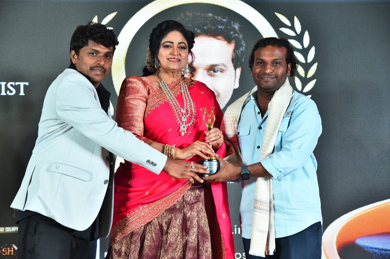 Vision Studios Icons of Excellence Awards 2025 Celebrated Grandly in the Presence of Film and Political Dignitaries