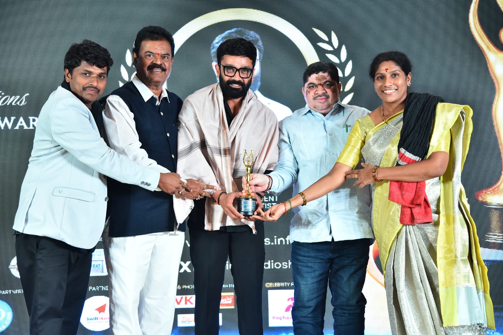 Vision Studios Icons of Excellence Awards 2025 Celebrated Grandly in the Presence of Film and Political Dignitaries