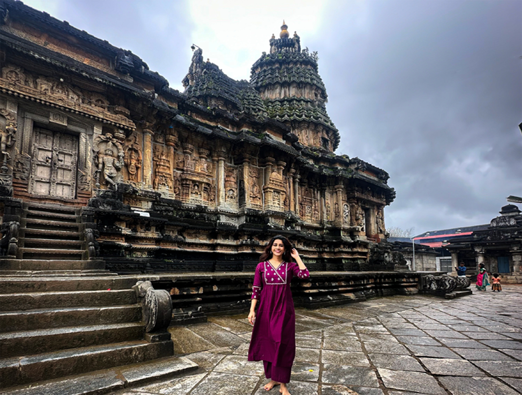 Heroine Nabha Natesh visits her hometown Sringeri