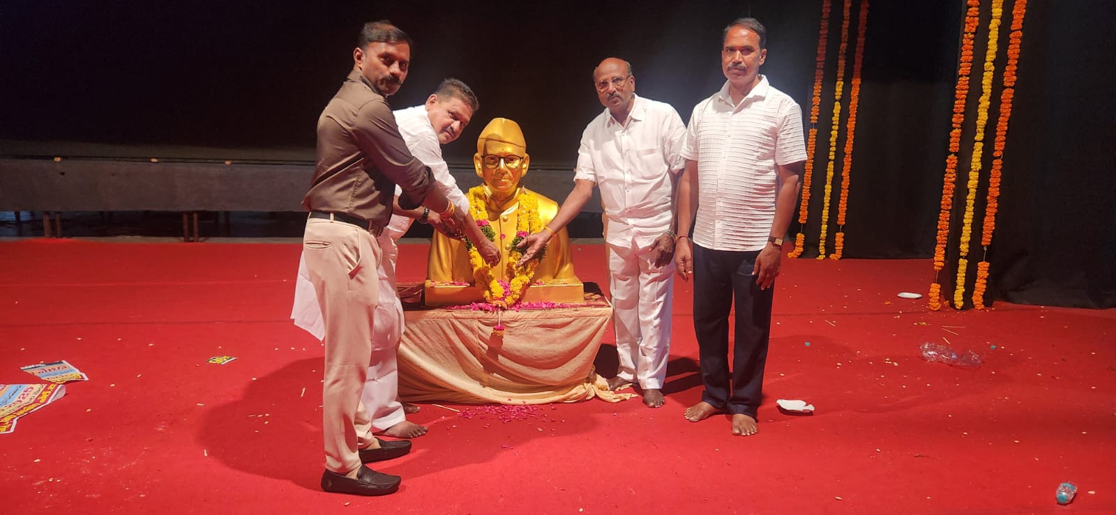 Konda Laxman Bapuji's biography should be included in textbooks: Gunti Nagesh