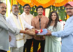 Kumbh Mela fame Monalisa to star in 'Life'