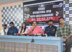 From left to right Nitin, Girish Reddy, Sowmya janu, Shareeff Mohammed, Prashant, Sohail Hameed