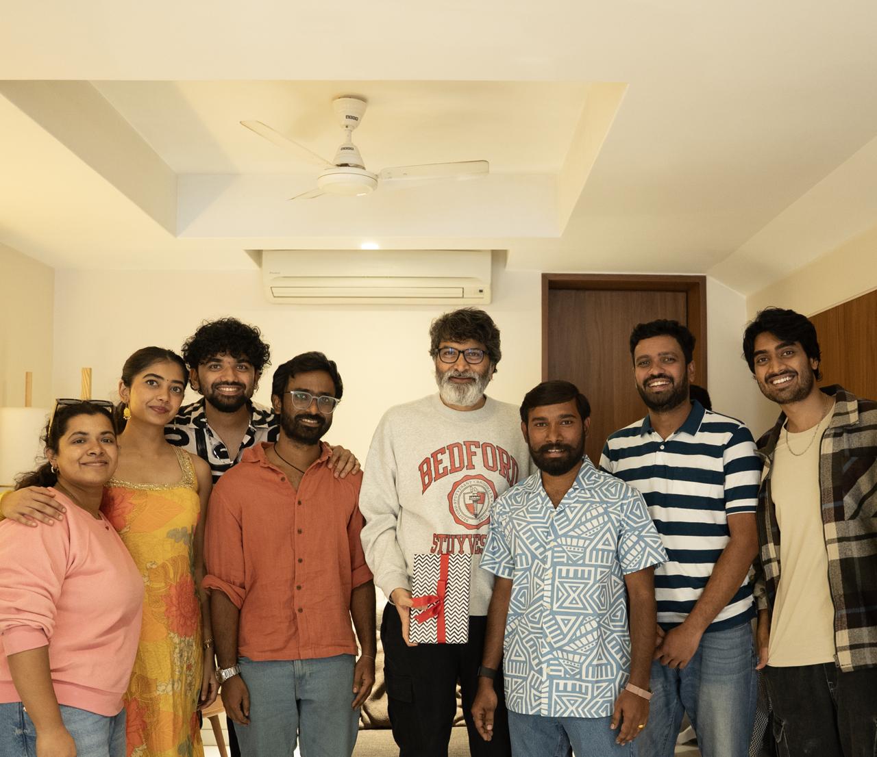 Director Trivikram congratulates the 'Patang' team