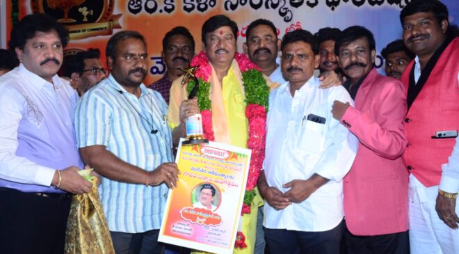 A grand ceremony to honor the silver screen gems