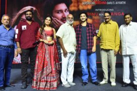 Grandpa Krishna is like God to me.. I am a diehard fan of Mahesh Baba.