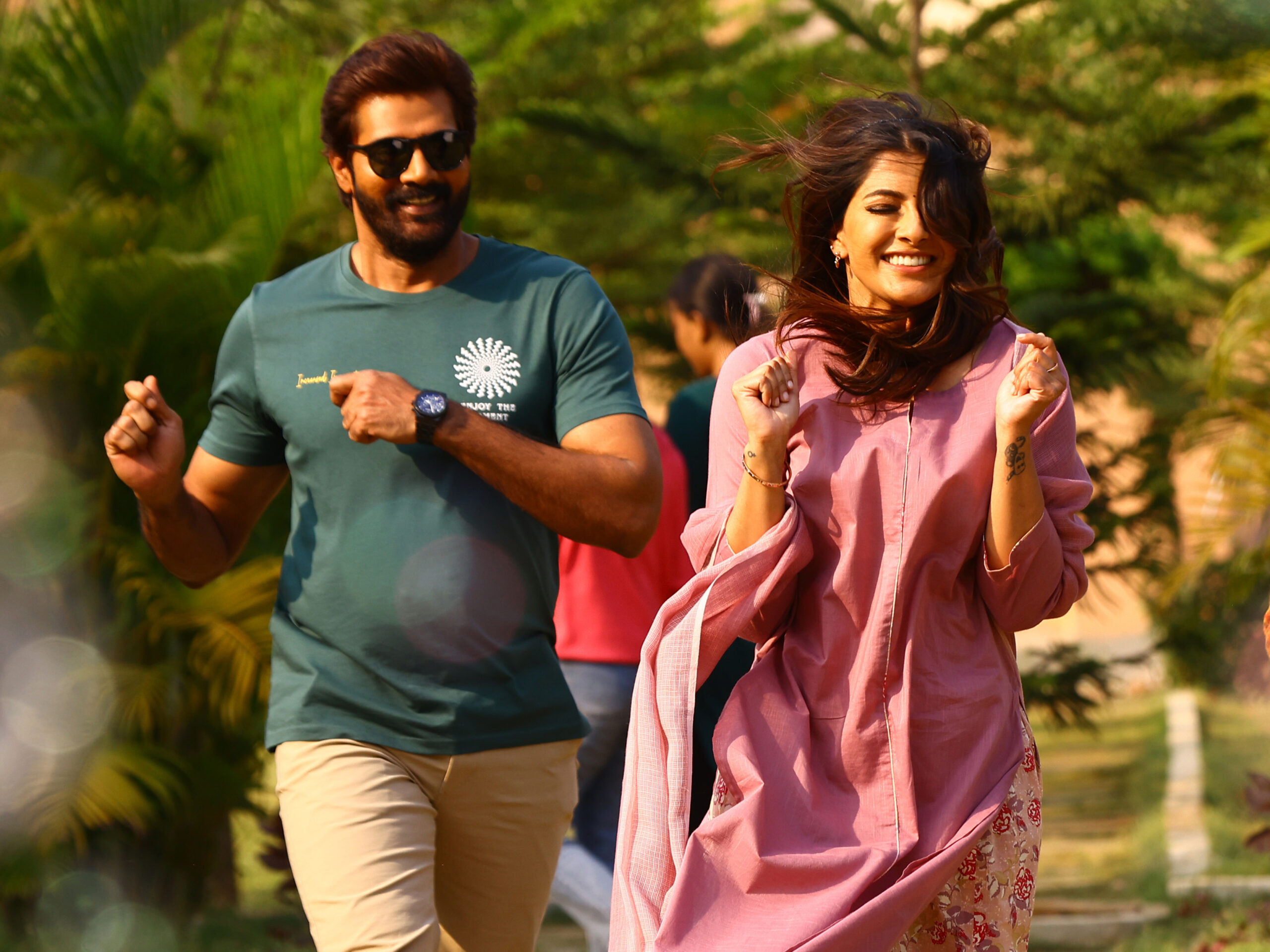 ‘Police Complaint’ starring Varalaxmi Sarathkumar and Naveen Chandra to hit theatres on May 22