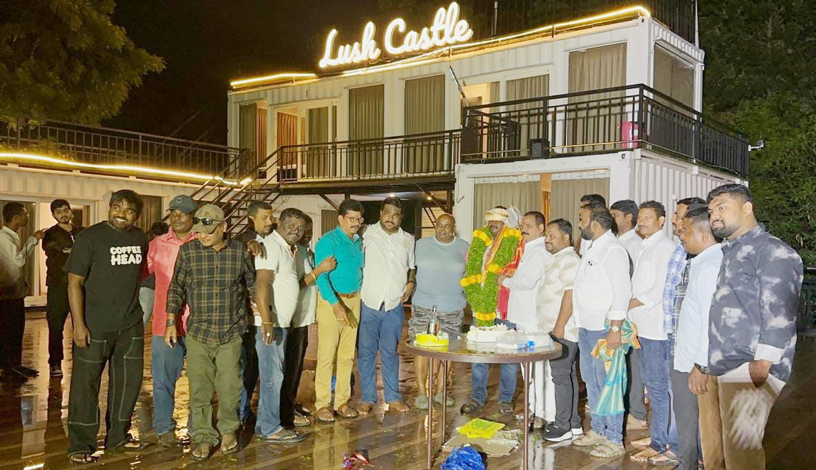 Koona Santosh Kumar's birthday celebrations held grandly.